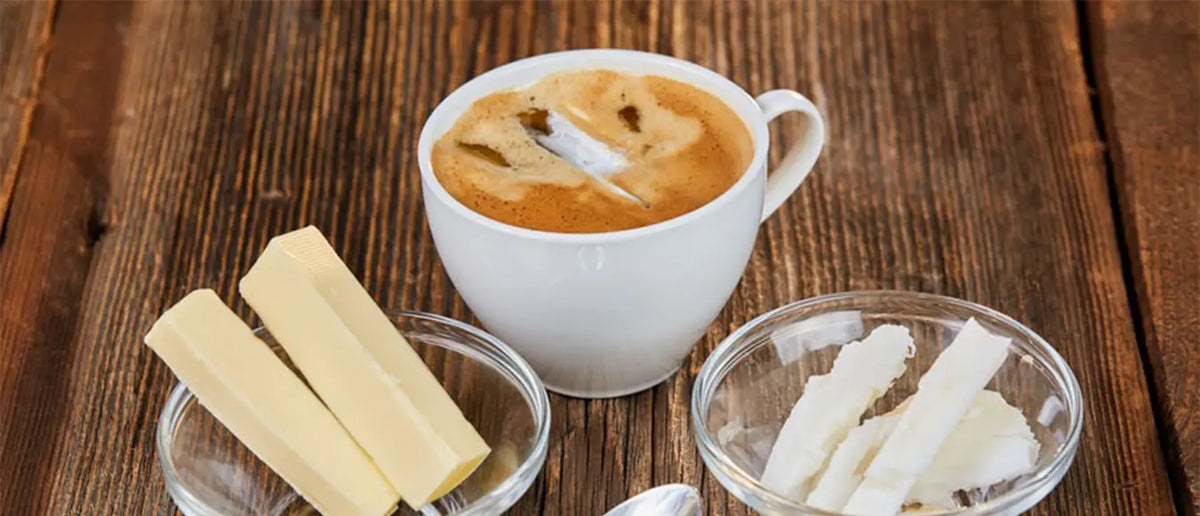 Detailaufnahme der Inhaltstoffe zur Zubereitung von Bulletproof-Kaffee