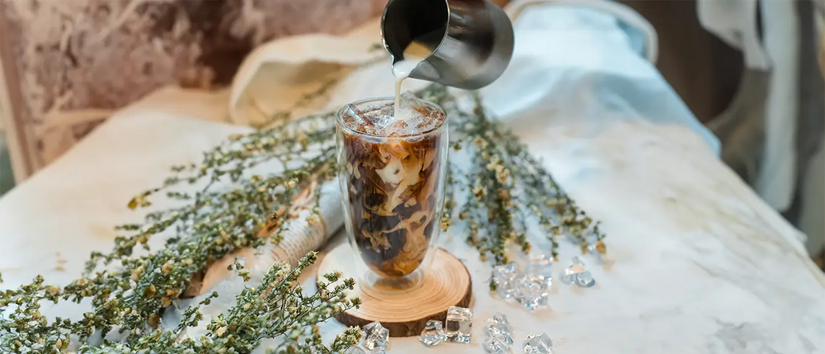 Gesunde Milch- und Zuckeralternativen